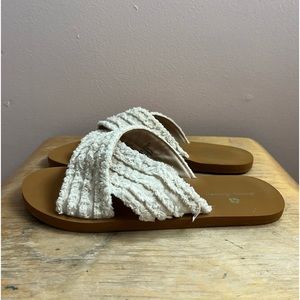 Tommy Bahama Sandals